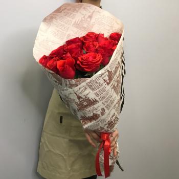 Красные розы 15 шт 60см (Эквадор) (код: 12478)