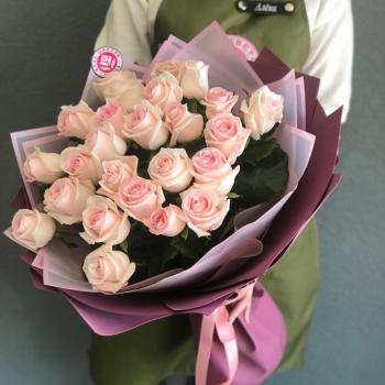 Бело-розовые розы 60 см (Россия) articul  34578
